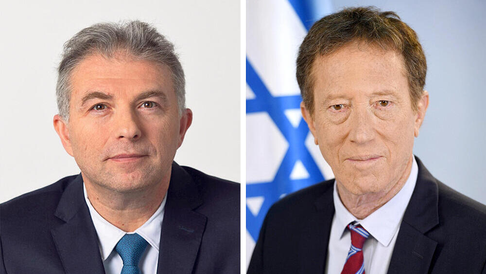 מימין יועץ רה"מ אבי שמחון והמפקח על הבנקים דני חחיאשוילי