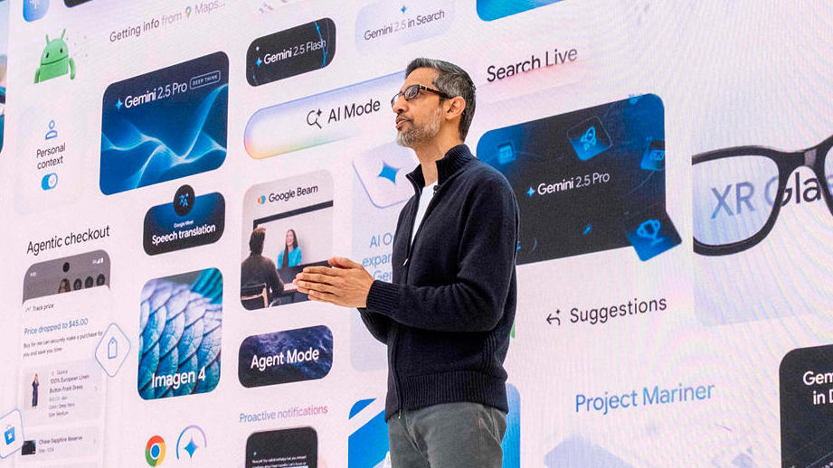 מנכ"ל גוגל סונדאר פיצ'אי שלשום בוועידת המפתחים במאונטן ויו קליפורניה