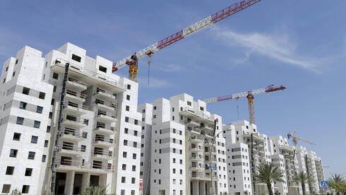 המשבר העמוק: הקבלנים מכרו רק 22 אלף דירות ב-2025 - צניחה של 34% לעומת 2024