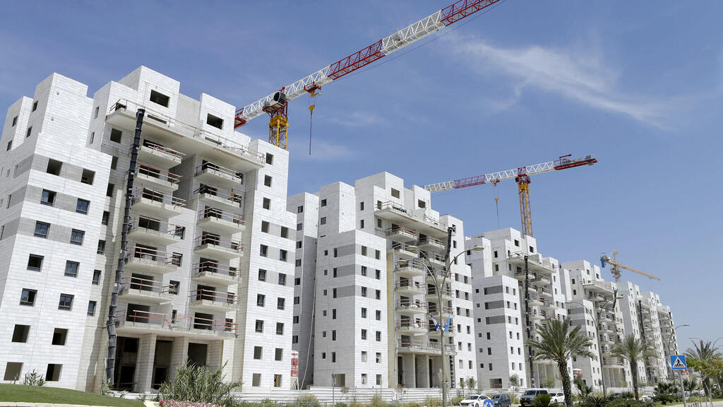 פרויקט בנייה של חברה חברת שבירו ב יבנה