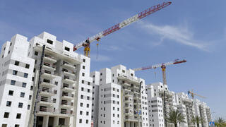 פרויקט בנייה של חברה חברת שבירו ב יבנה