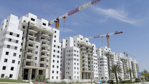 הלהטוטים של הקבלנים מסתירים את מצבו האמיתי של שוק הנדל"ן