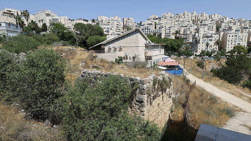 שטח 2 ברחוב הרב יצחק טייב חי בשכונת הר נוף ב ירושלים מיועד לבנייה