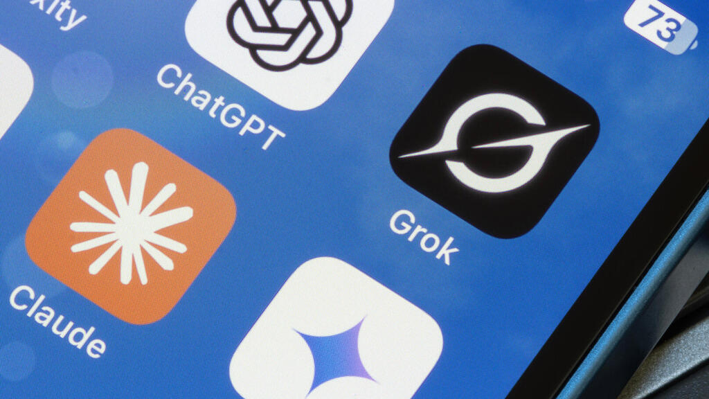 צ'אטבוט ה־AI קלוד של אנתרופיק (צילום: Tada Images/Shutterstock) צ'אטבוט AI בינה מלאכותית גרוק ChatGPT ג'מיני קלוד