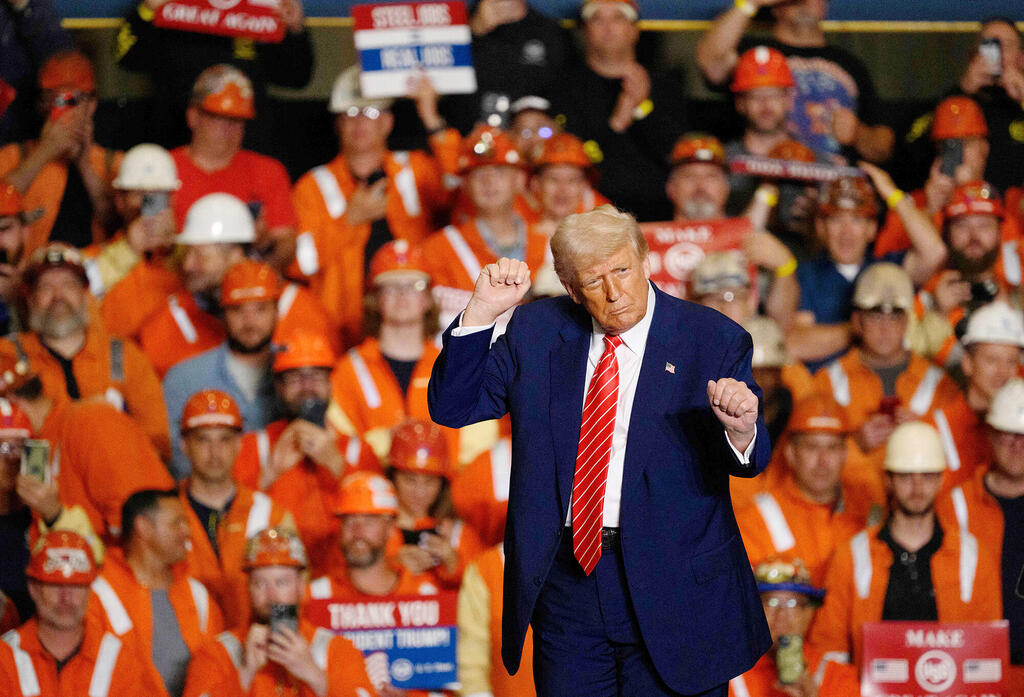 דונלד טראמפ. נכון לעכשיו סין והאיחוד האירופי אינם מתכוונים להתקפל מולו (צילום: JEFF SWENSEN/AFP) נשיא ארה"ב דונלד טראמפ 31.5.25