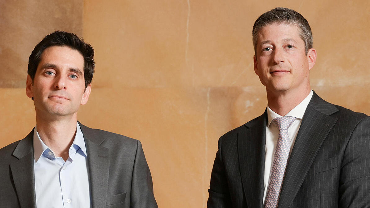 מימין ניקולא ביקל מנהל ההשקעות הראשי של בנק רוטשילד ומנהל הפעילות בישראל ניר ישעיה