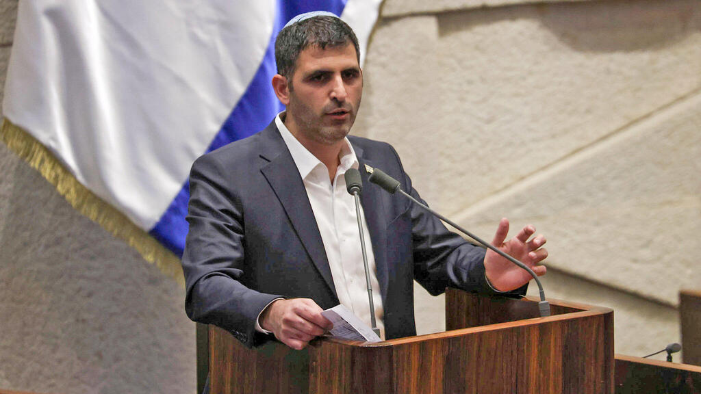 שר התקשורת שלמה קרעי. מייצר כאוס בשוק התקשורת כמדיניות (צילום: דני שם טוב, דוברות הכנסת) שלמה קרעי שר התקשורת במליאת הכנסת 16.12.24