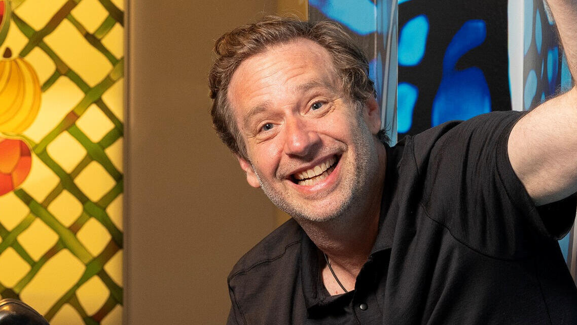 האמן ג'ואל מסלר פנאי