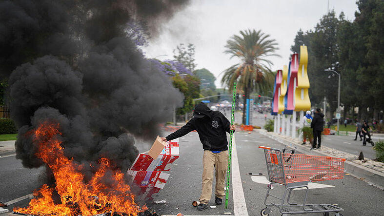 הפגנות 5 נגד גירוש מהגרים הגירה דונלד טראמפ ב לוס אנג'לס קליפורניה ארה"ב 7.5.25