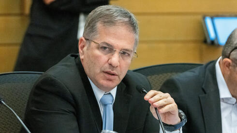 קיש באולטימטום לאוניברסיטאות: התחייבו להימנע מנקיטת עמדות פוליטיות