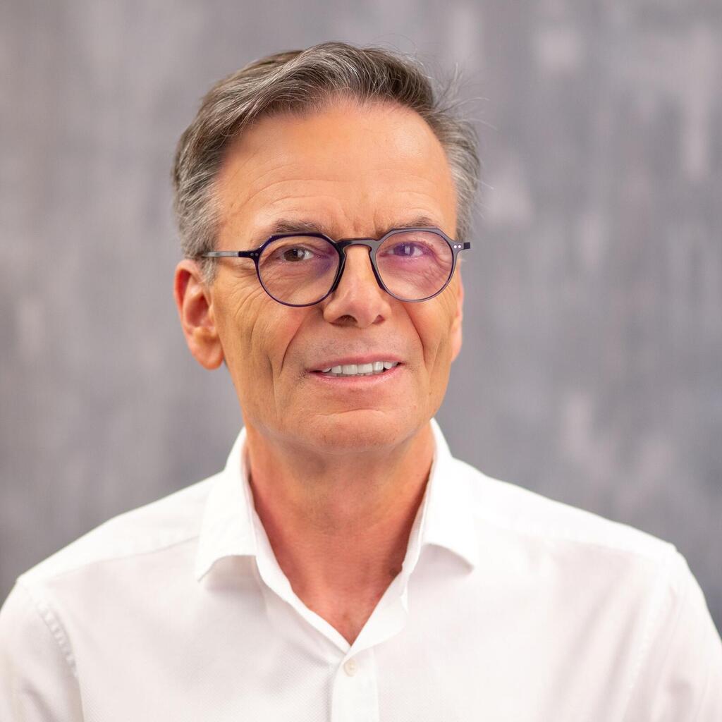 יאיר נחמד יו"ר ומנכ"ל נאייקס