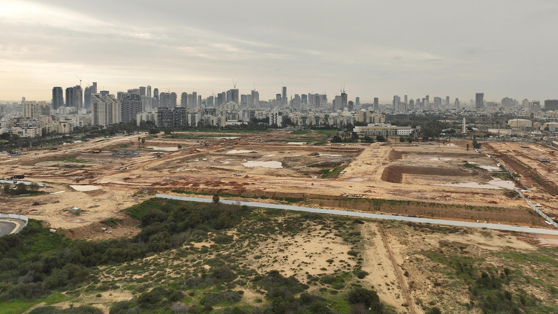 מתחם שדה דב