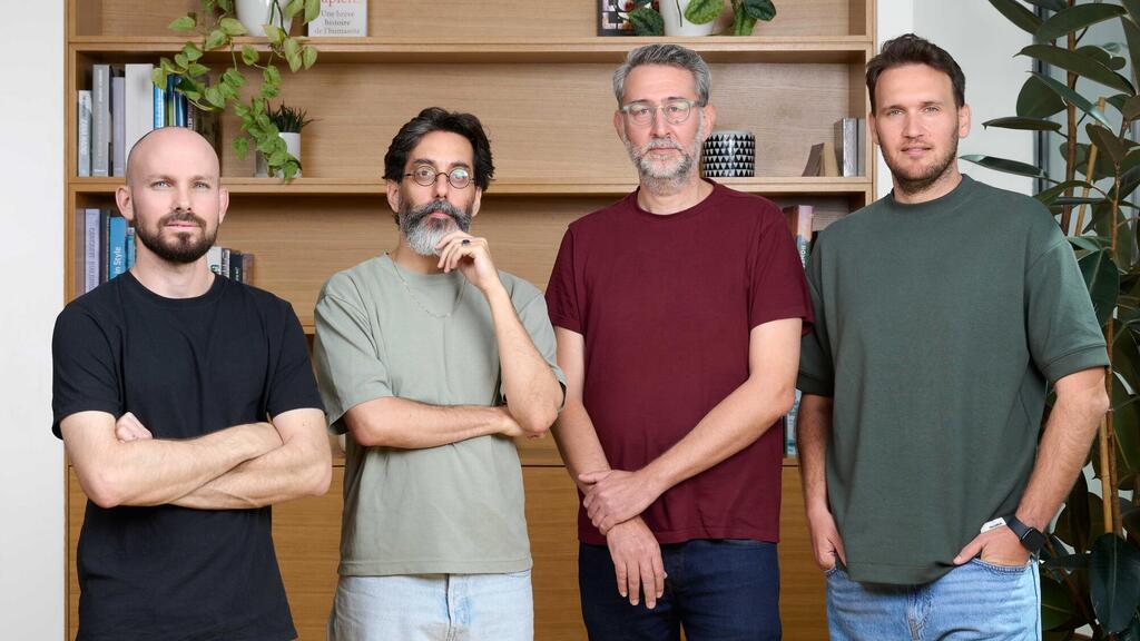 מייסדי Weavy. מיכה קאופמן, מייסד ומנכ"ל פייבר, הוא אחד המשקיעים (Weavy) מייסדי וויבי Weavy founders