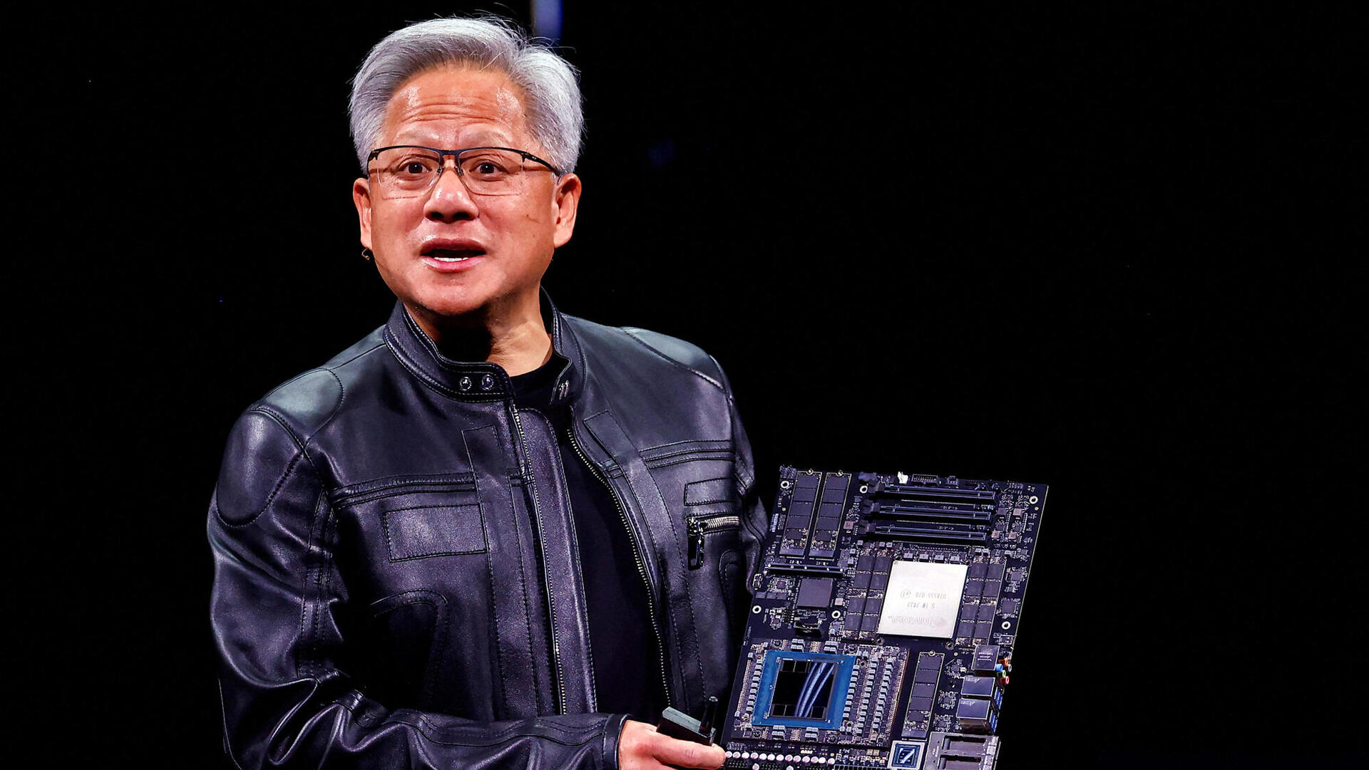 ג'נסן הואנג גנסן הואנג מנכל נבידיה 