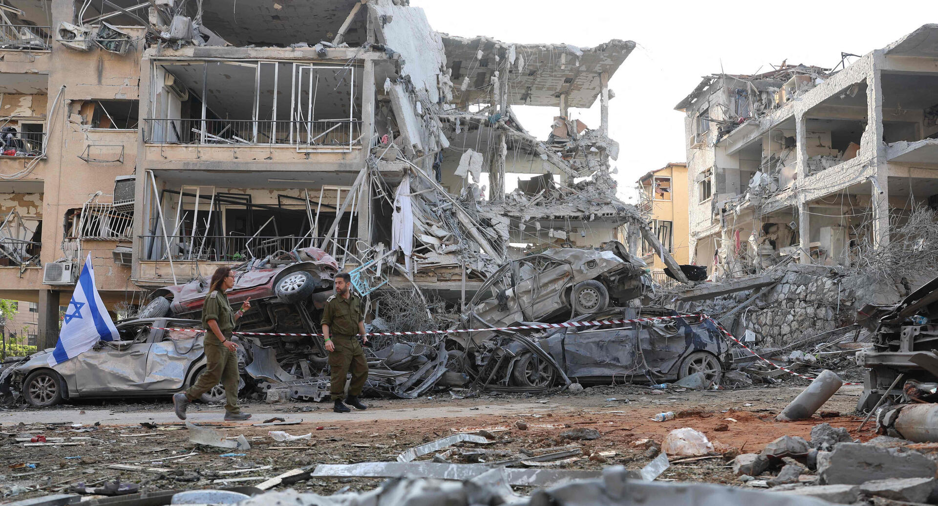 הרס פגיעה טיל איראני איראן ב רמת גן מלחמה עם איראן 14.6.25