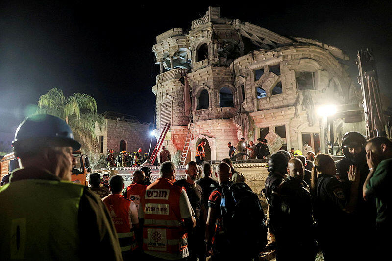 הפגיעה בטמרה (צילום: REUTERS/Itay Cohen) פגיעת טיל איראני ב טמרה מלחמה עם איראן 15.6.25