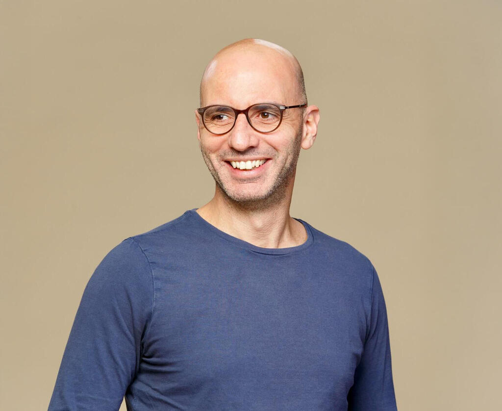 נועם שמואל מונה למנהל אמנותי של תיאטרון הבימה