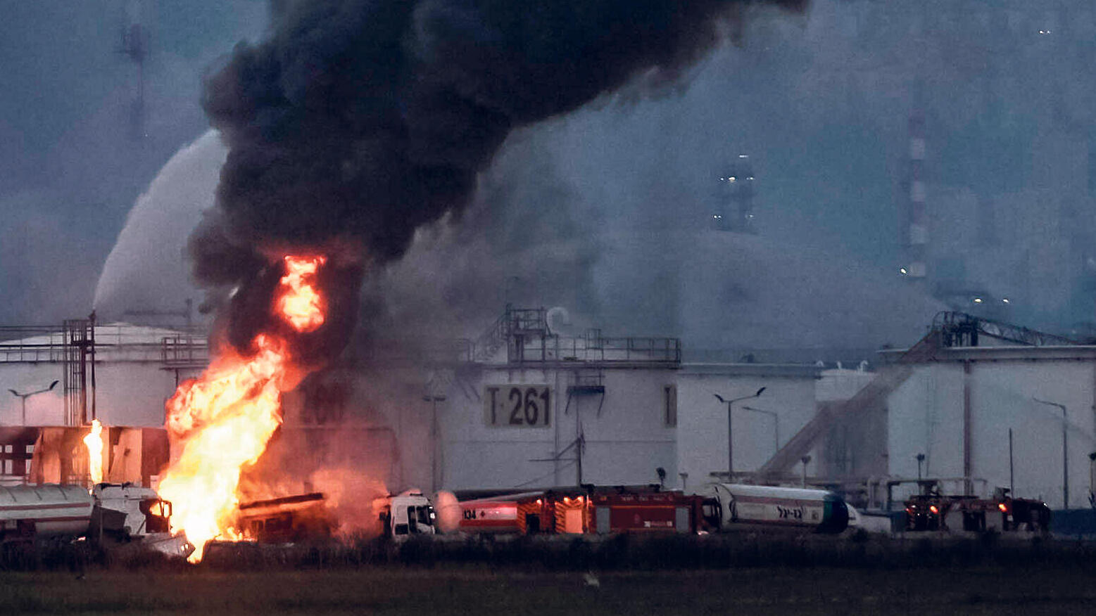  מפעל בז"ן בזן דלק חיפה נפגע פגיעה ישירה טיל איראן תקיפה מתקפה איראנית הרס נזק נזקים