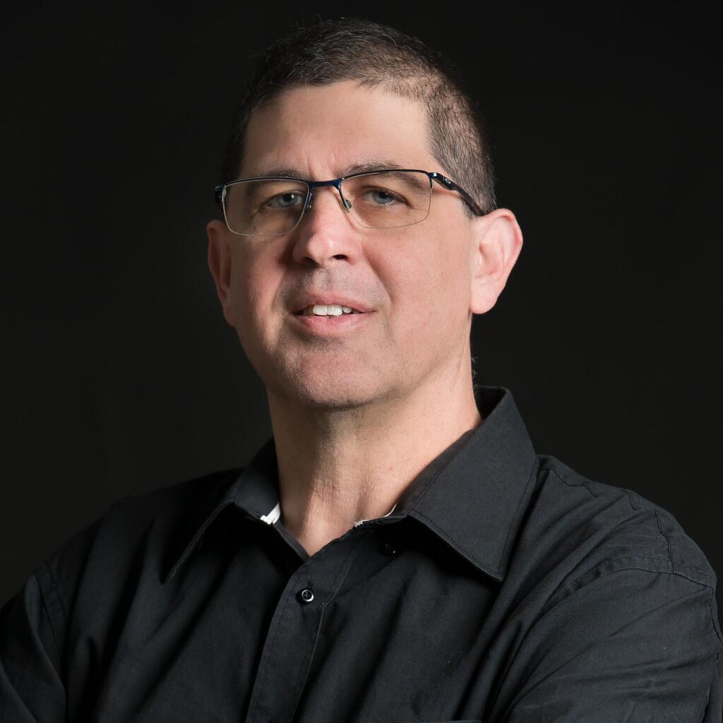 אייל שמעוני מנכ"ל יזמקו פרו