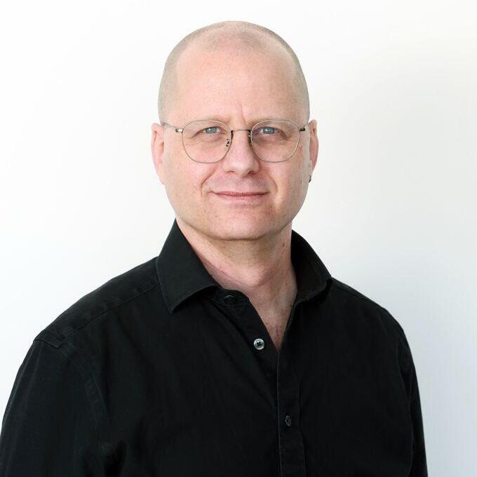 עמית בן-צור עמית בן צור מנכ"ל פורום ארלוזורוב