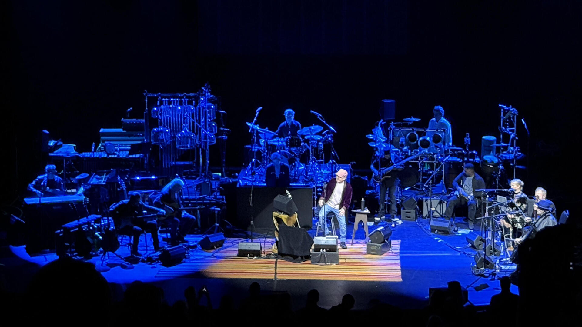 פול סיימון בתיאטרון ביקון בניו יורק בשבוע שעבר מוסף