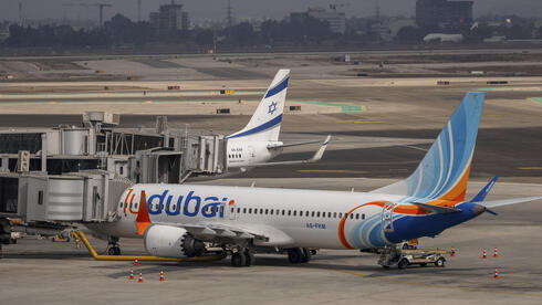 צילום: AP Photo/Ohad Zwigenberg מטוס של פליי דובאי שהיה בדרכו לישראל נחת בסעודיה בשל קטטה בין הטייסים