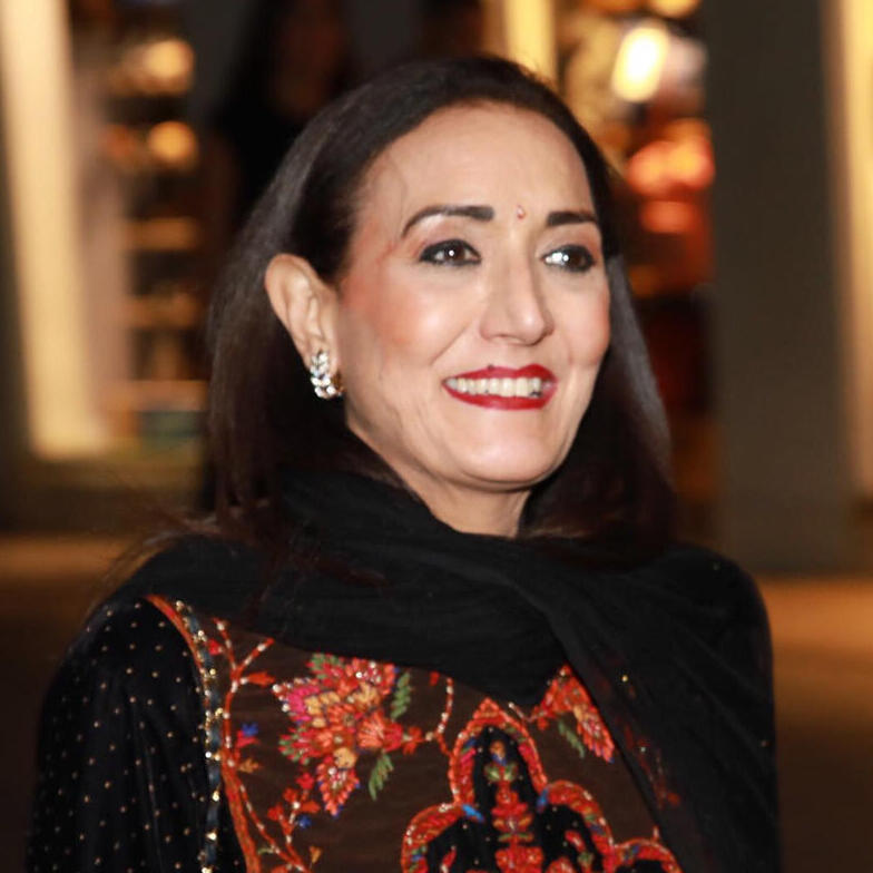 רינה פושקרנה, בעלת טנדורי. “יש הזמנות בהיקף של 5% תפוסה לסופ”ש” (צילום: טל שחר) רינה פושקרנה בעלת מסעדה הודית