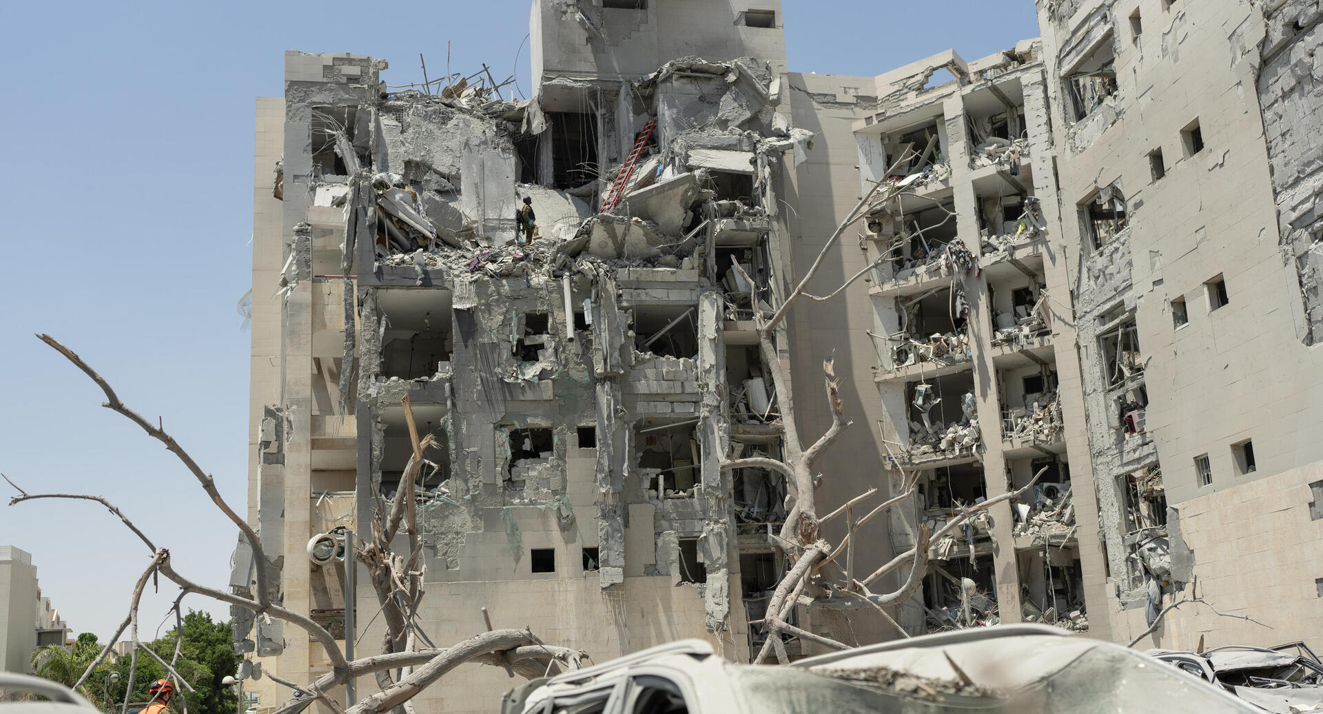 הרס ב באר שבע אחרי נפילת טיל מ איראן 24.6.25