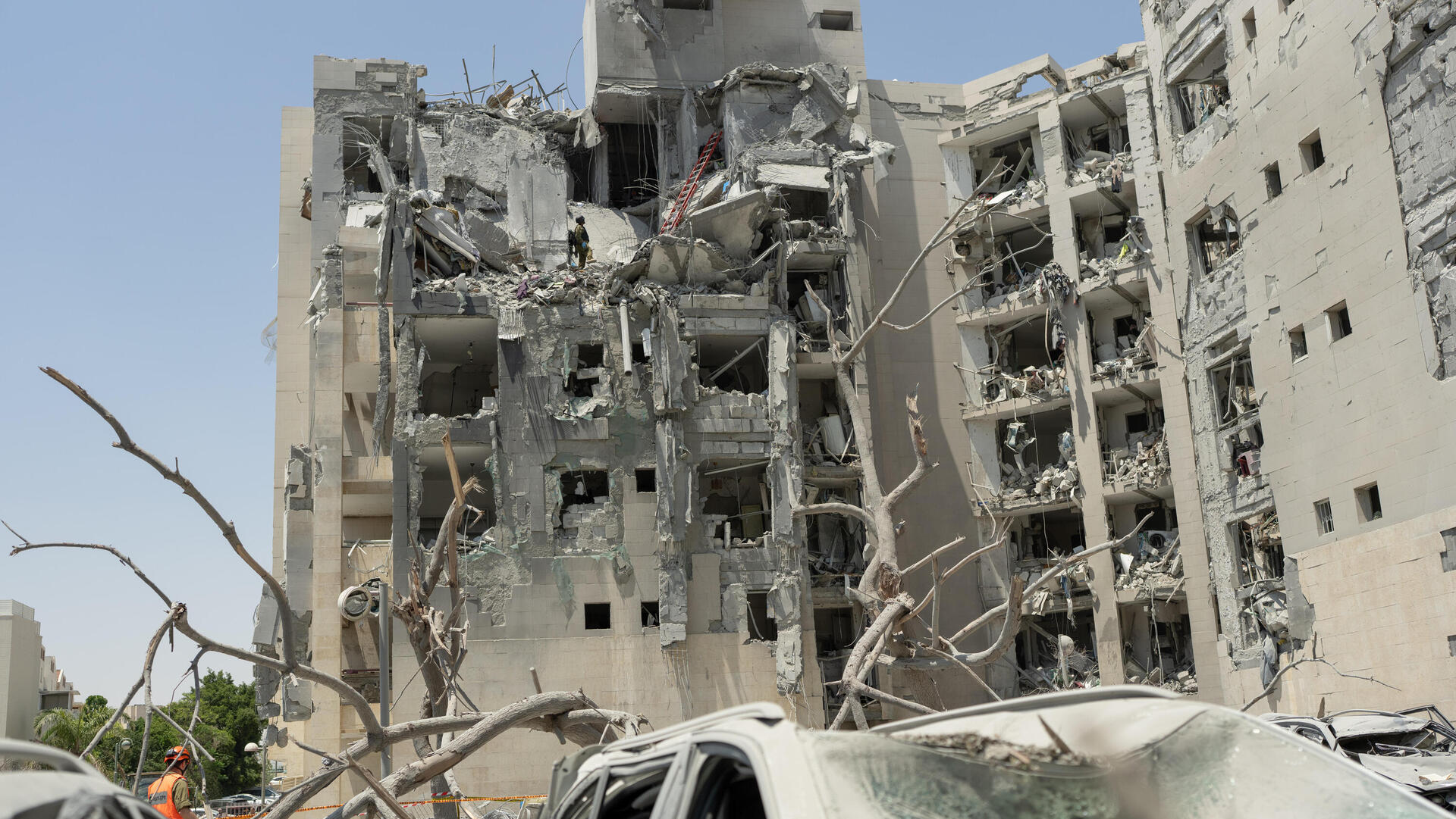 הרס ב באר שבע אחרי נפילת טיל מ איראן 24.6.25