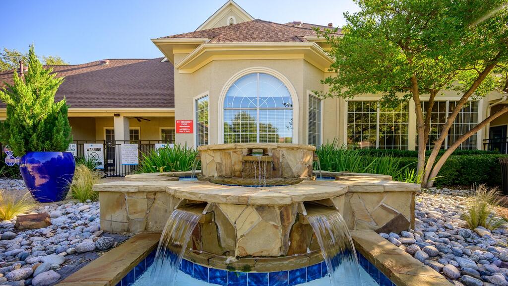 מקבץ דיור בפלאנו טקסס שמכרה אלקטרה נדל"ן