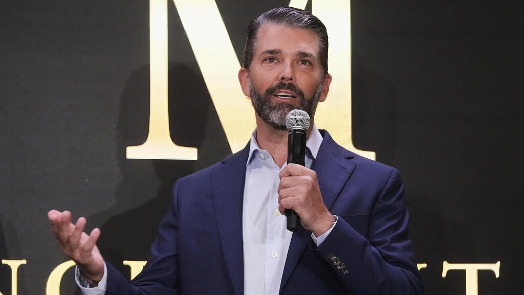 דונלד טראמפ ג'וניור ב השקת טראמפ מובייל 16.6.25