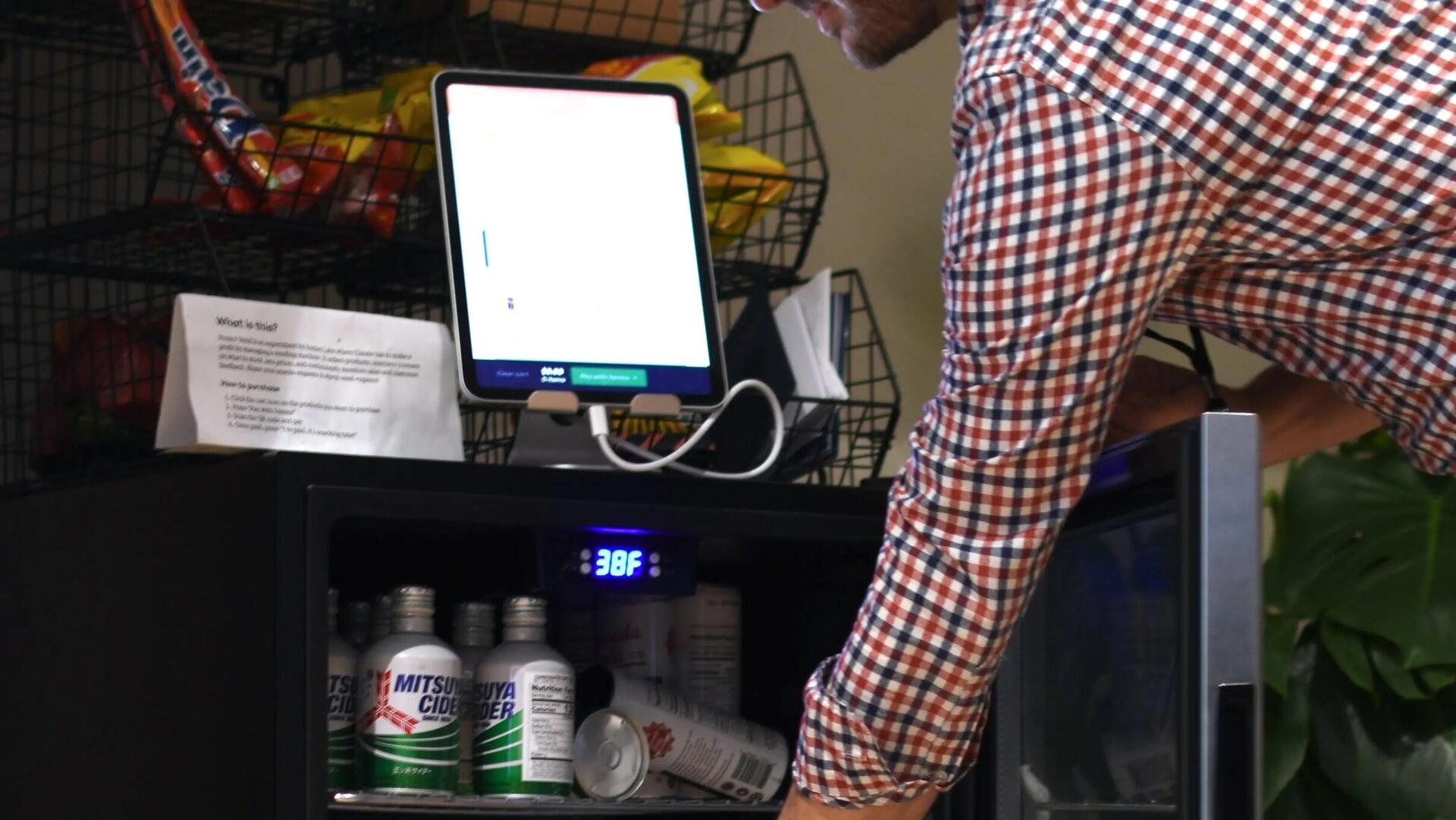 החנות של קלודיוס קלוד אנתרופיק