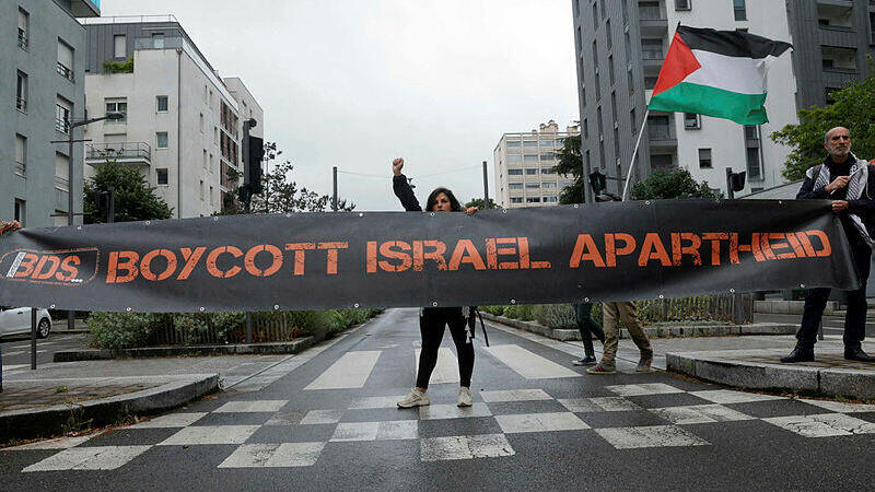 הפגנה BDS תנועת ה חרם בפריז צרפת