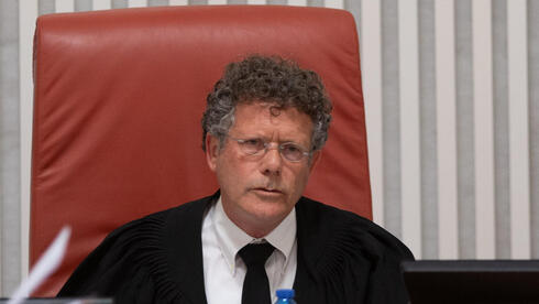 משלילת סמכויות נשיא העליון ועד ביטול נבחרת הדירקטורים: הצעות החוק שאושרו בטרומית