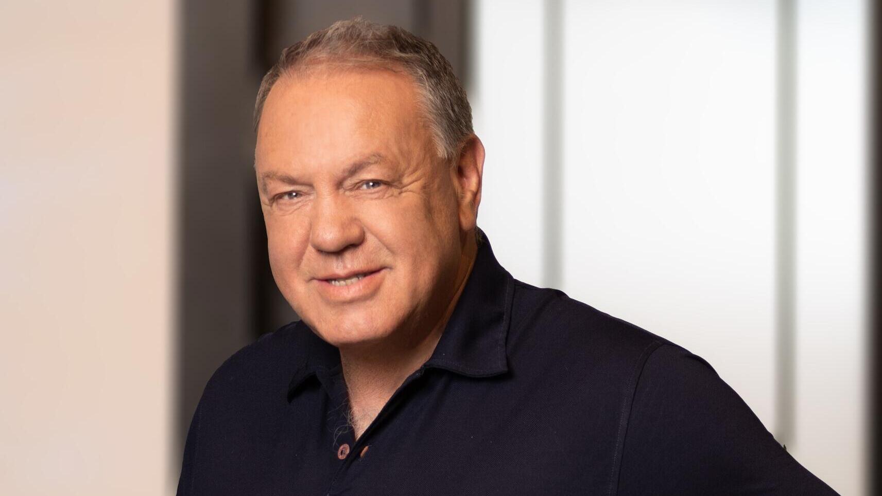 בעל השליטה ומנכ"ל רב בריח שמואל דונרשטיין 2025