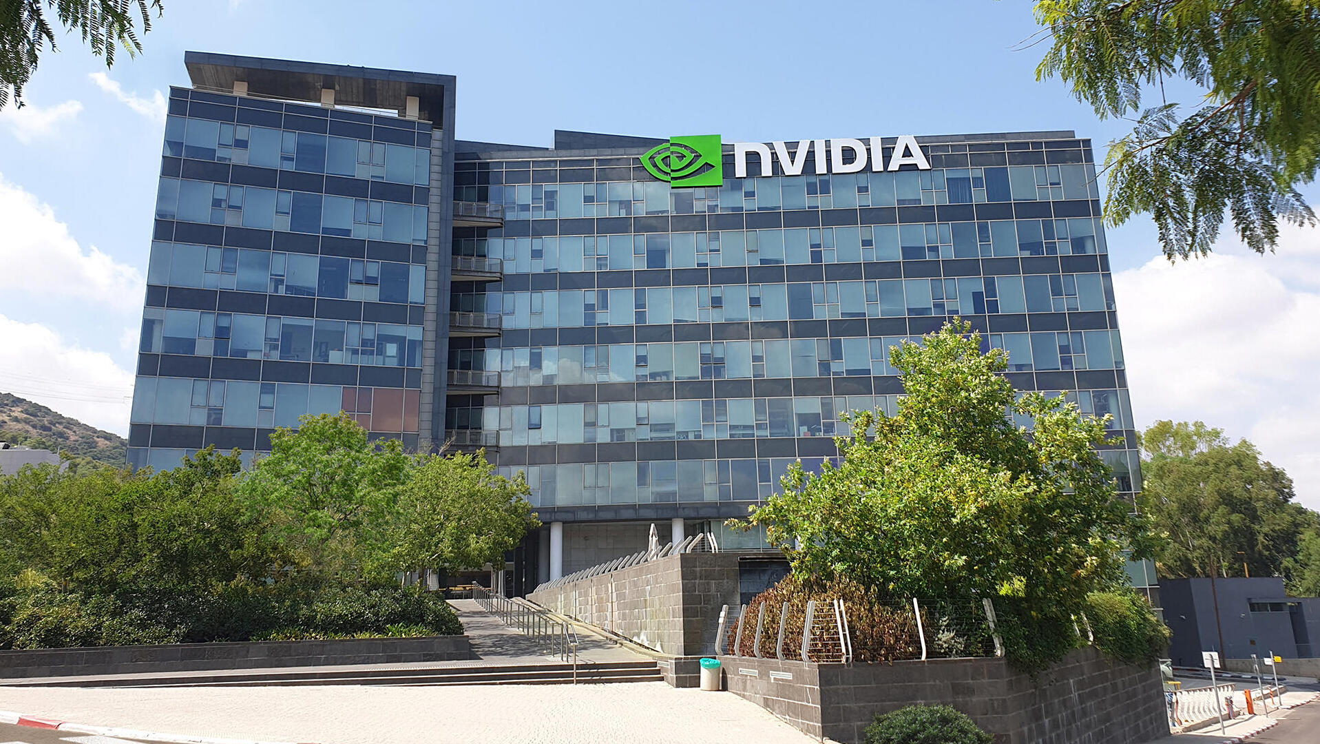 משרדי אנבידיה NVIDIA ביוקנעם