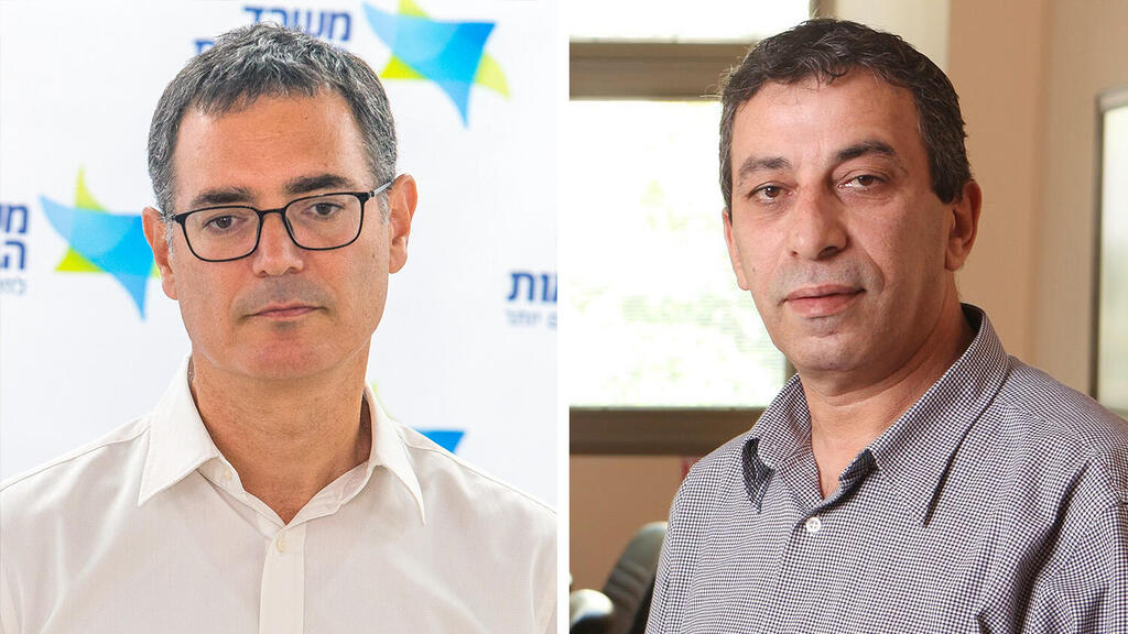 מימין פרוספר בן חמו יו"ר ועד העובדים בכללית ו משה בר סימן טוב מנכ"ל משרד הבריאות