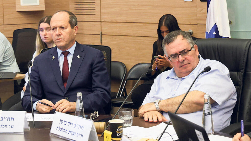 יו"ר ועדת הכלכלה דוד ביטן ושר הכלכלה ניר ברקת בדיון ועדת הכלכלה