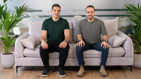 Nominal founders. 