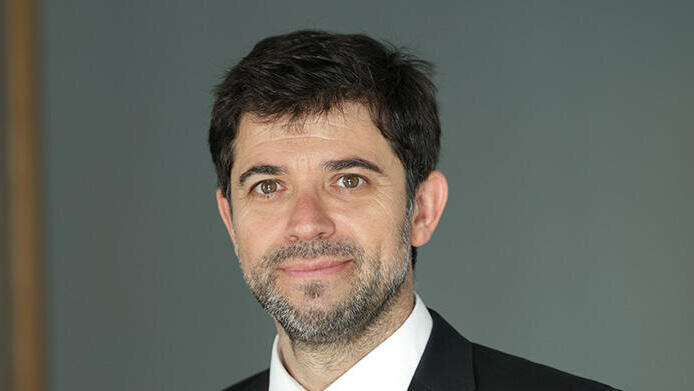 עו"ד ונוטריון ערן עזרא