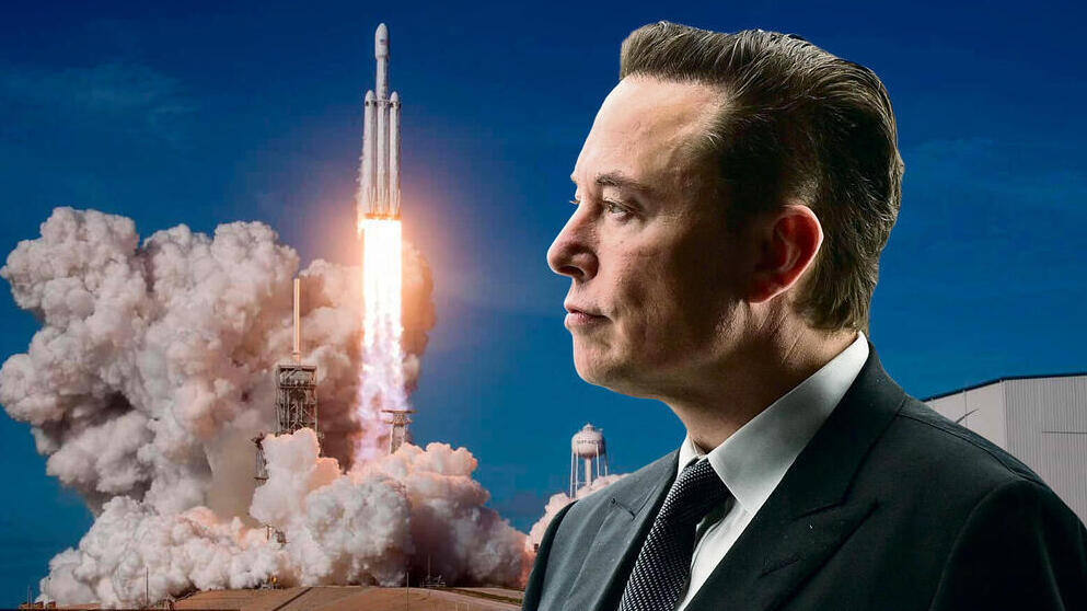 מייסד SpaceX אלון מאסק, לצד שיגור של החברה ממרכז החלל קנדי בפלורידה (צילומים: SpaceX PATRICK PLEUL \ AFP) שיגור של ספייס X ממרכז החלל קנדי בפלורידה ואלון מאסק