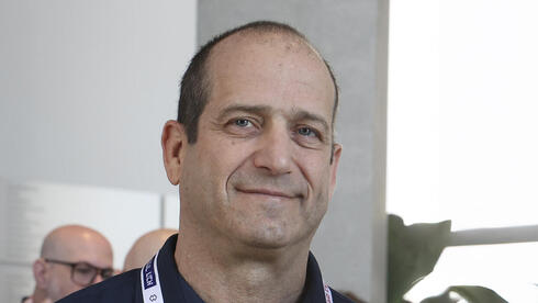 על רקע העברת השליטה: מנכ"ל ישרכארט רן עוז הודיע שיסיים את כהונתו