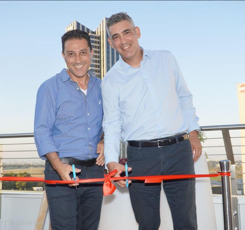 מימין תומר רוזנברג מנכ"ל עד 120, ירון בר דוד מנכ"ל עד 120 תל אביב (צילום שי אפגין) מימין תומר רוזנברג מנכ"ל עד 120, ירון בר דוד מנכ"ל עד 120 תל אביב