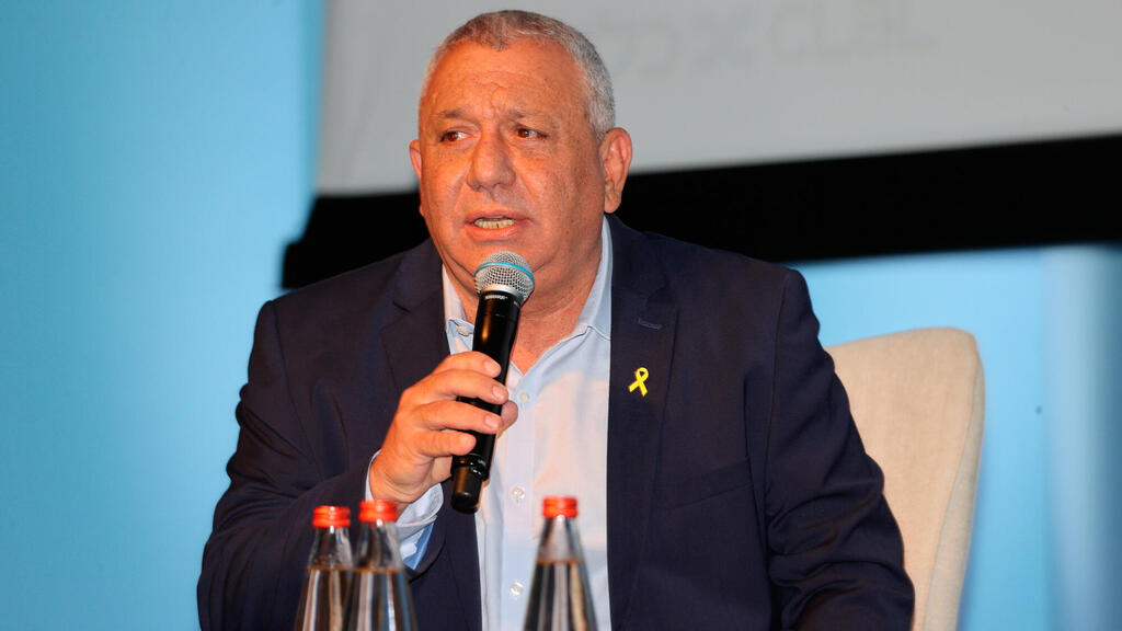 גדי איזנקוט. הגיע להיקף ערבויות של 27.748 מיליון שקל (צילום: יריב כץ) כנס כלכלית לאומית - רא"ל במיל' גדי איזנקוט בשיחה עם צבי זרחיה וגלית חמי עורכת כלכליסט