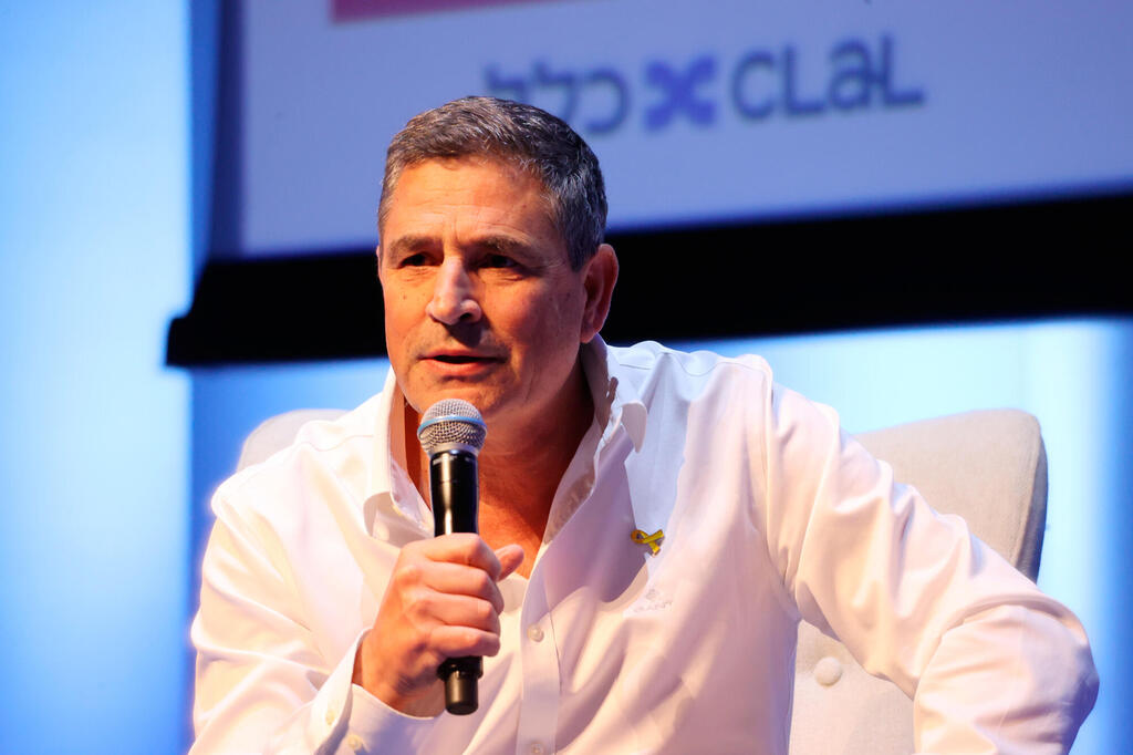 אסף אלמגור (צילום: יריב כץ) כנס כלכלית לאומית - אסף אלמגור מנכ"ל קבוצת בזן בשיחה עם רועי ברגמן כלכליסט