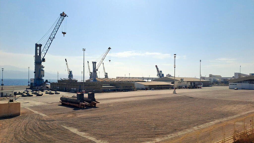 נמל אילת ריק