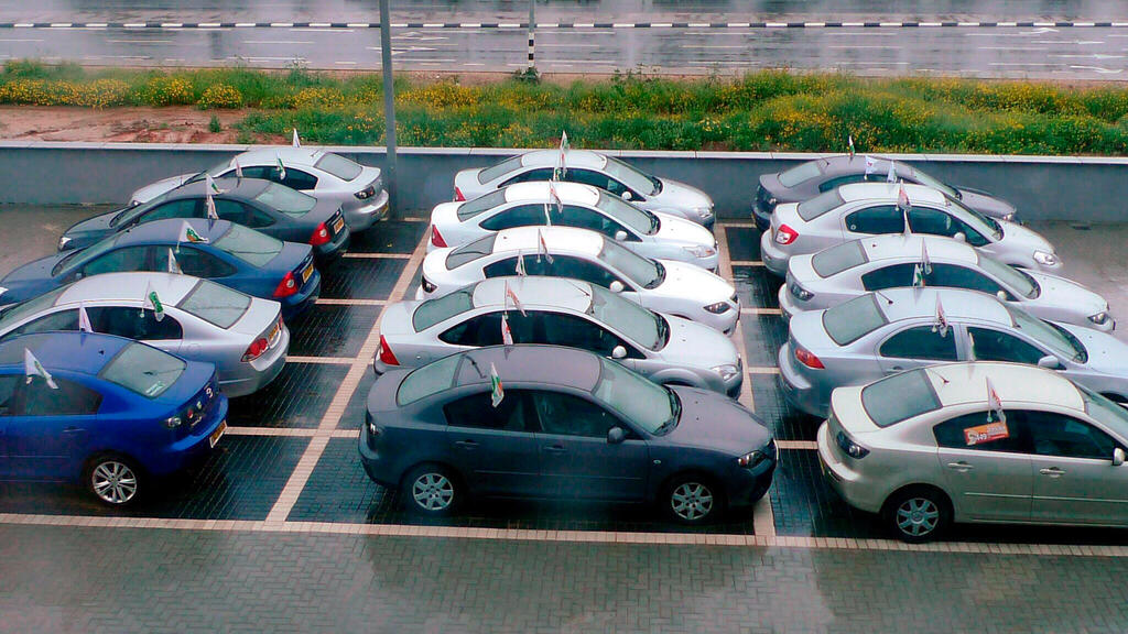 מגרש ליסינג (צילום: יריב כץ) מגרש מכוניות השכרת רכב ליסינג חדש