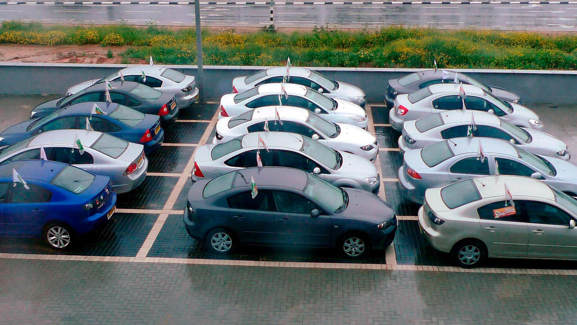 מגרש מכוניות השכרת רכב ליסינג חדש