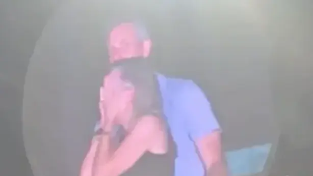 הזוג הבוגד ב הופעה של קולדפליי