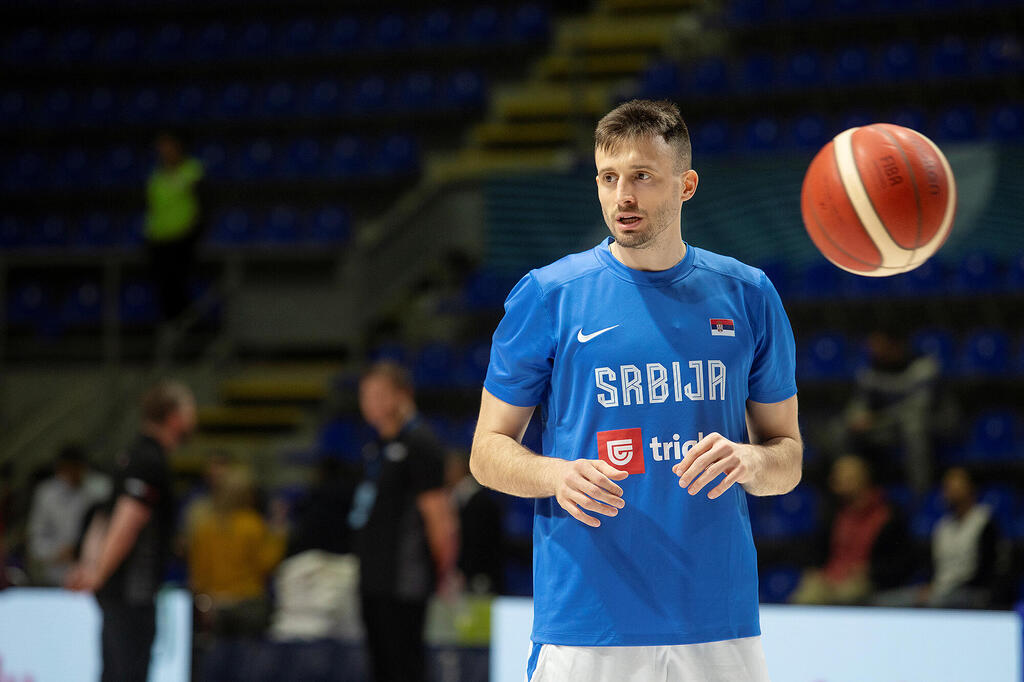 השחקן אלכסה אברמוביץ' חתם בקבוצת BC דובאי